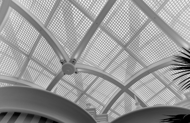 Encore hotel ceiling lattice