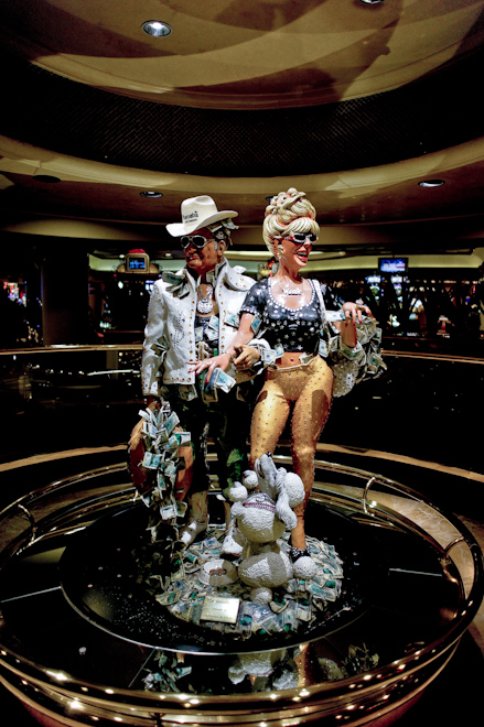 Harrah's Buck and Winnie